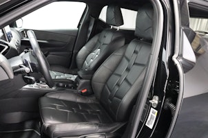 Vehicle image DS AUTOMOBILES 3 Crossback 1.2 PureTech 155 So Chic