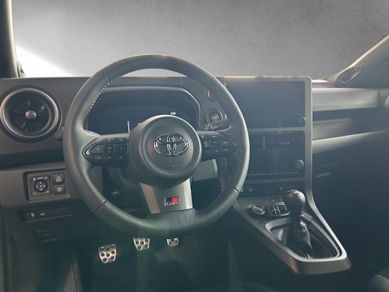 Vehicle image 5 Vehicle image 5