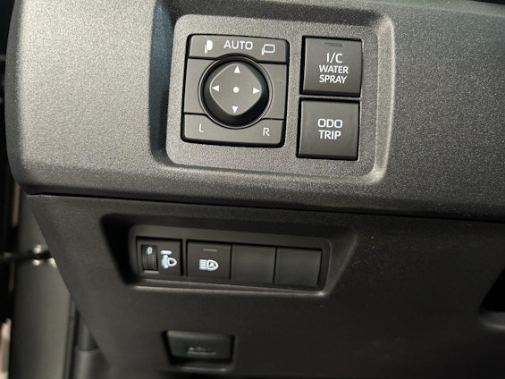 Vehicle image 9 Vehicle image 9