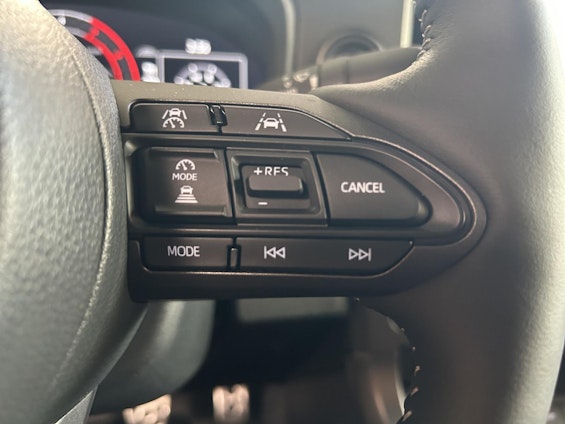 Vehicle image 8 Vehicle image 8