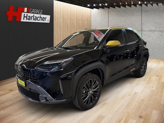 First vehicle image