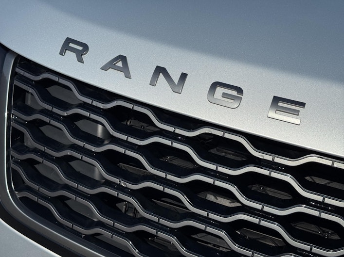 Vehicle image LAND ROVER RANGE ROVER VELAR