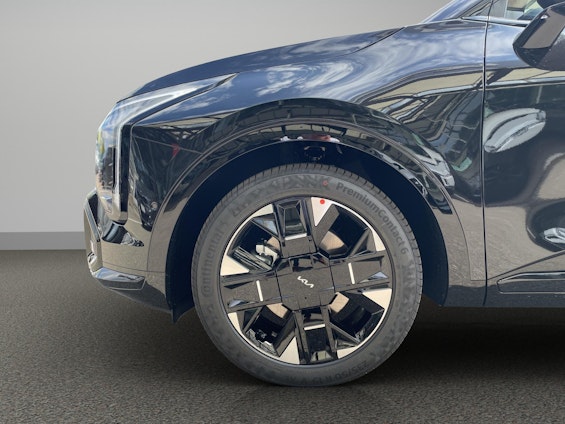 Vehicle image 8 Vehicle image 8