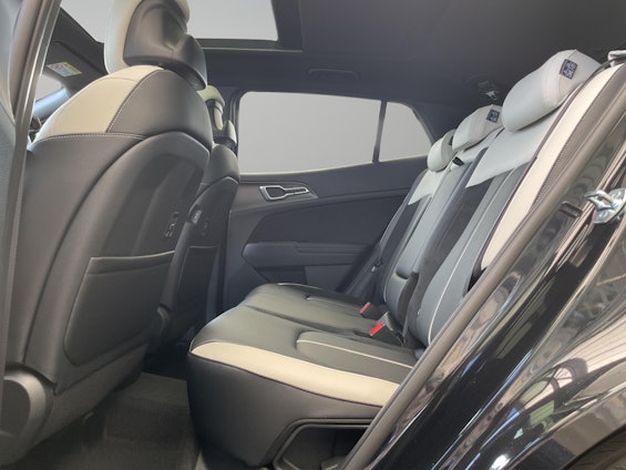 Vehicle image 5 Vehicle image 5