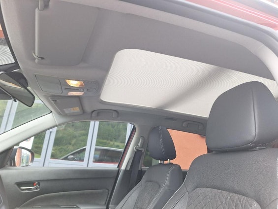 Vehicle image 7 Vehicle image 7