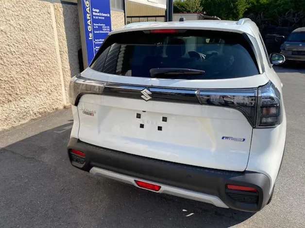 Suzuki S-Cross 1.4 T Compact Top Hybrid 4x4