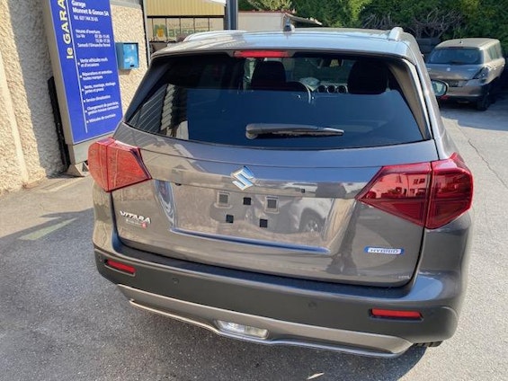 Vehicle image 3 Vehicle image 3