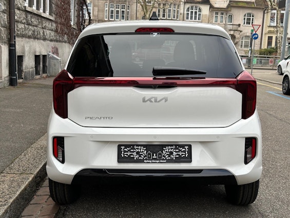 Vehicle image 3 Vehicle image 3