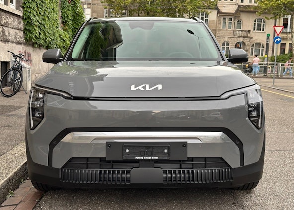 Vehicle image 6 Vehicle image 6