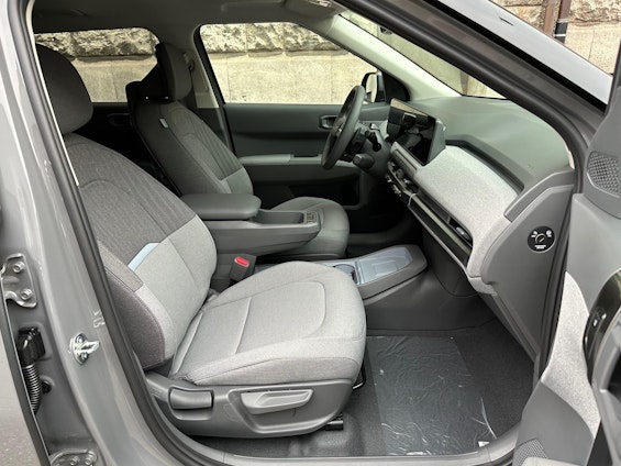 Vehicle image 9 Vehicle image 9