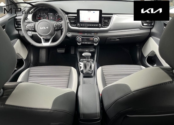 Vehicle image 7 Vehicle image 7