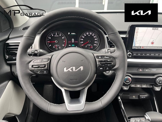 Vehicle image 8 Vehicle image 8