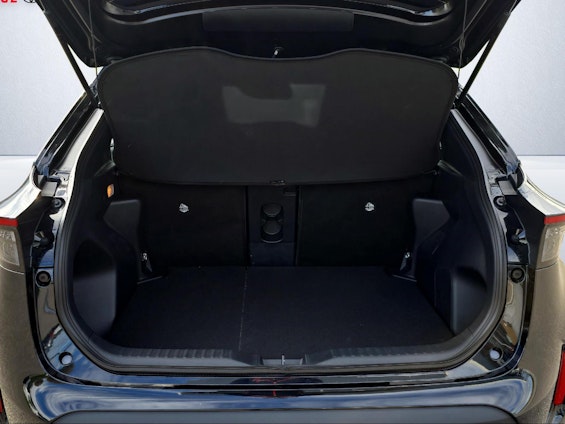 Vehicle image 4 Vehicle image 4