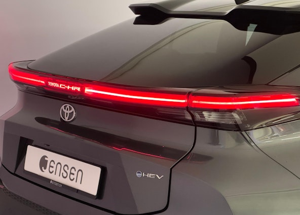 Vehicle image 17 Vehicle image 17