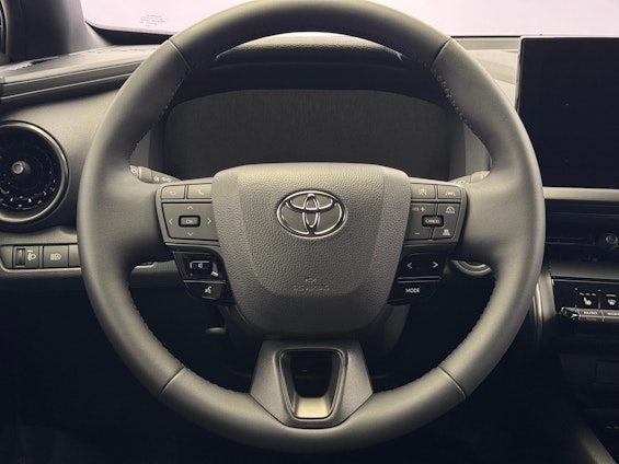 Vehicle image 12 Vehicle image 12