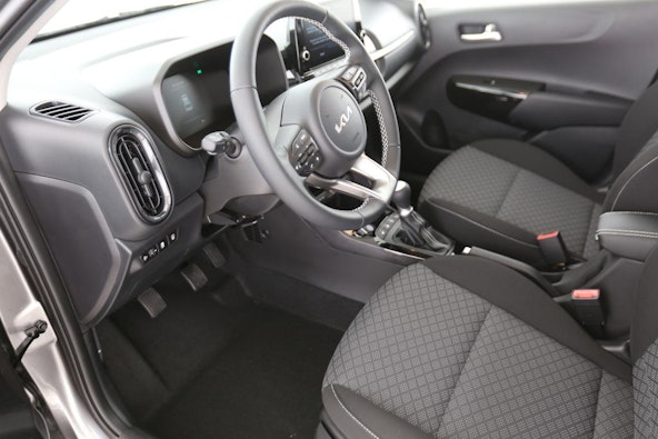 Vehicle image 3 Vehicle image 3