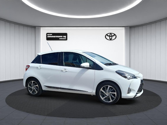 Vehicle image 3 Vehicle image 3