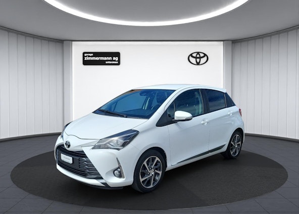 First vehicle image First vehicle image