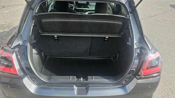 Vehicle image 14 Vehicle image 14