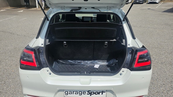 Vehicle image 8 Vehicle image 8