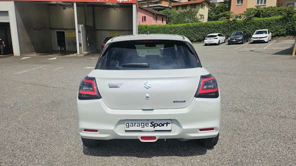 Vehicle image 5 Vehicle image 5