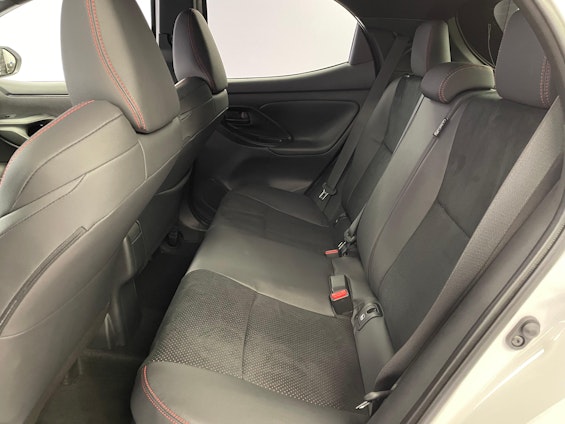 Vehicle image 9 Vehicle image 9