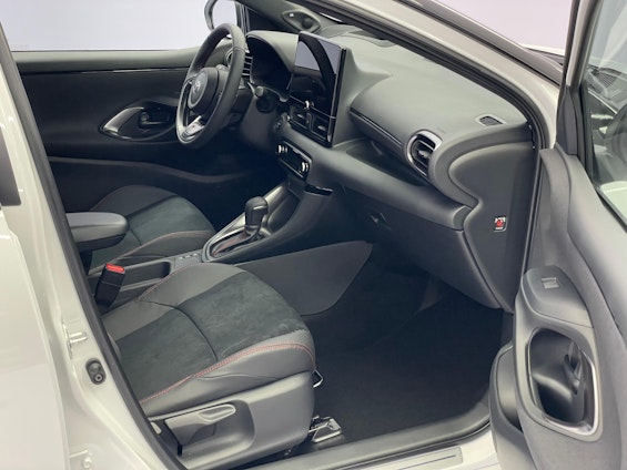 Vehicle image 7 Vehicle image 7