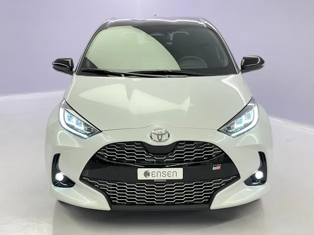 Toyota Yaris 1.5 VVT-i HSD GR Sport