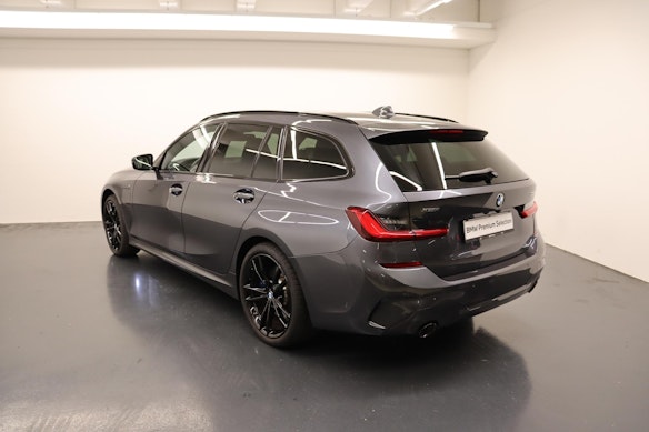 BMW 330e xDrive SAG Touring 2