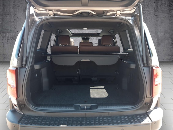 Vehicle image 10 Vehicle image 10