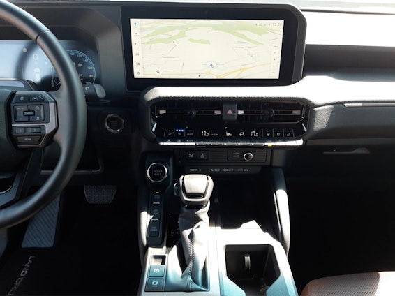 Vehicle image 7 Vehicle image 7