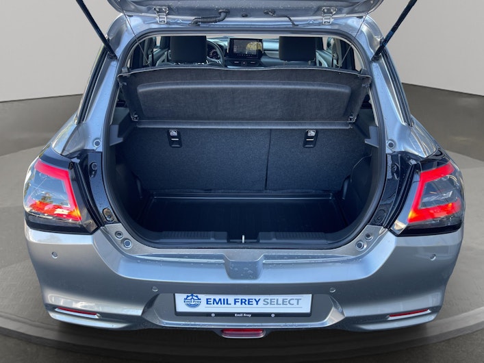 Vehicle image SUZUKI SWIFT