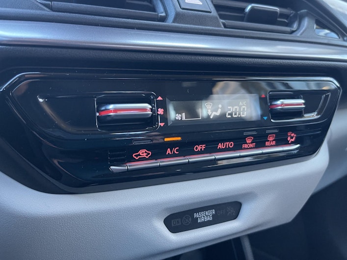 Vehicle image SUZUKI SWIFT