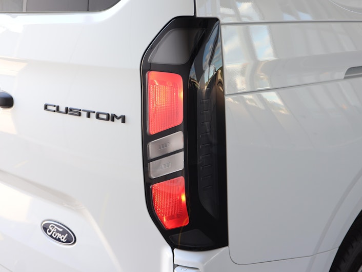 Vehicle image FORD TRANSIT CUSTOM
