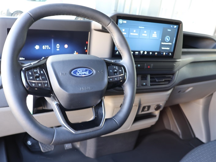 Vehicle image FORD TRANSIT CUSTOM