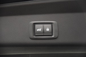 Vehicle image MITSUBISHI Outlander 2.4 PHEV Instyle+ 4x4