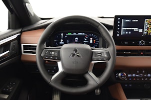 Vehicle image MITSUBISHI Outlander 2.4 PHEV Instyle+ 4x4