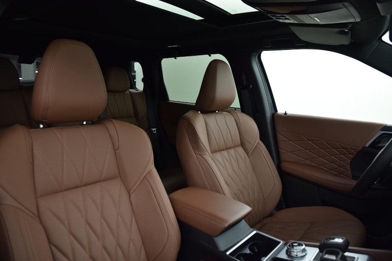 Vehicle image MITSUBISHI OUTLANDER