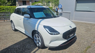 Vehicle image SUZUKI SWIFT 0