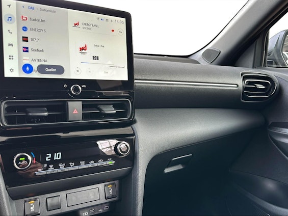 Vehicle image 12 Vehicle image 12