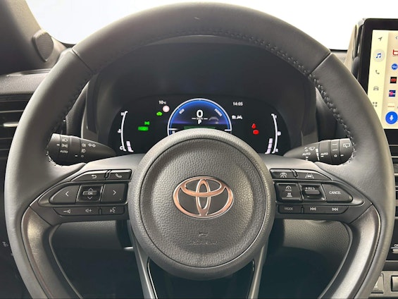 Vehicle image 15 Vehicle image 15