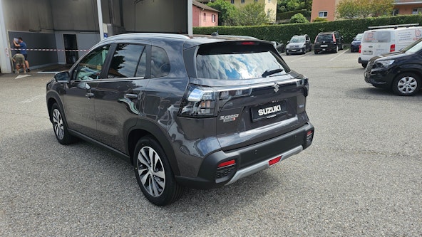 Vehicle image 4 Vehicle image 4