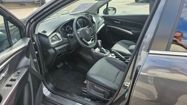 Suzuki S-Cross 1.4 T Compact Top Hybrid 4x4