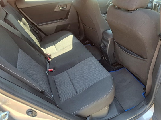 Vehicle image 14 Vehicle image 14