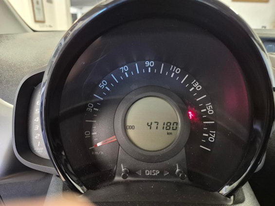 Vehicle image 8