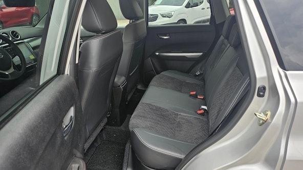 Vehicle image 13 Vehicle image 13