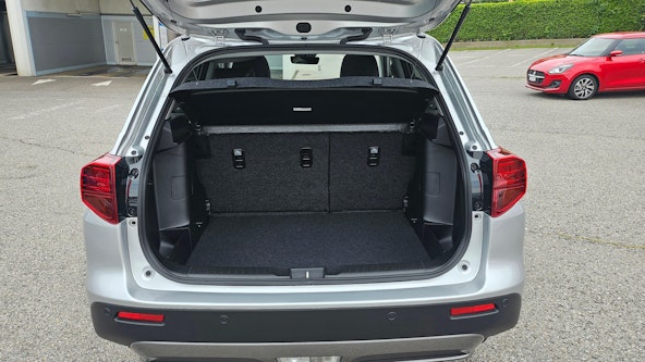 Vehicle image 14 Vehicle image 14