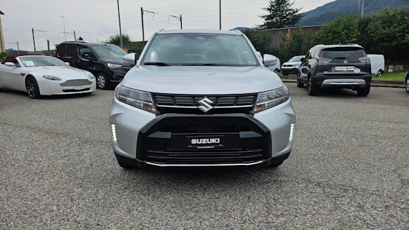 Vehicle image 16