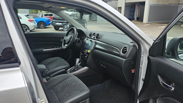 Vehicle image 12 Vehicle image 12