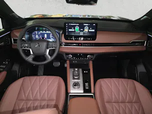 Mitsubishi Outlander 2.4 PHEV Instyle+ 4x4